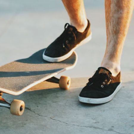 Como subir a un skate por primera vez